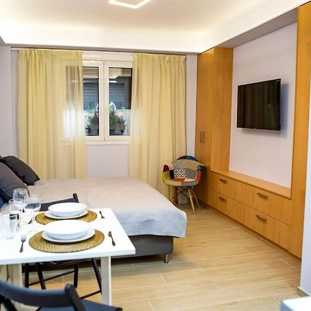 Studio Apartment With All Amenities In Kolonaki Athen Eksteriør bilde