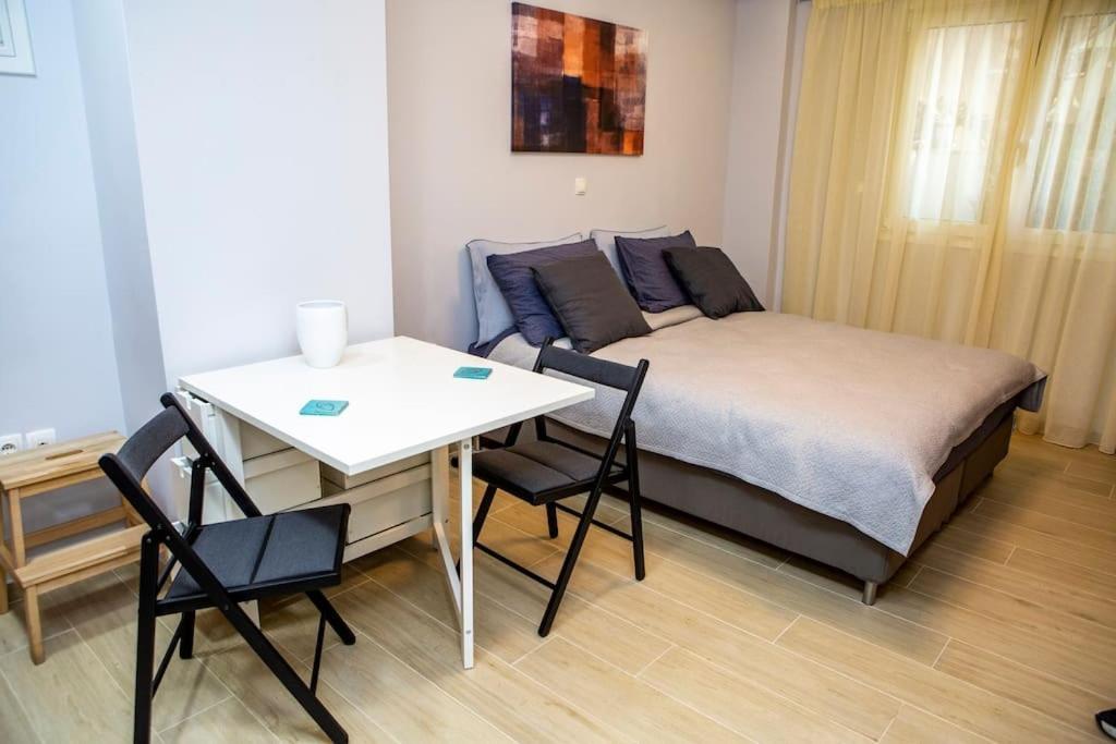 Studio Apartment With All Amenities In Kolonaki Athen Eksteriør bilde
