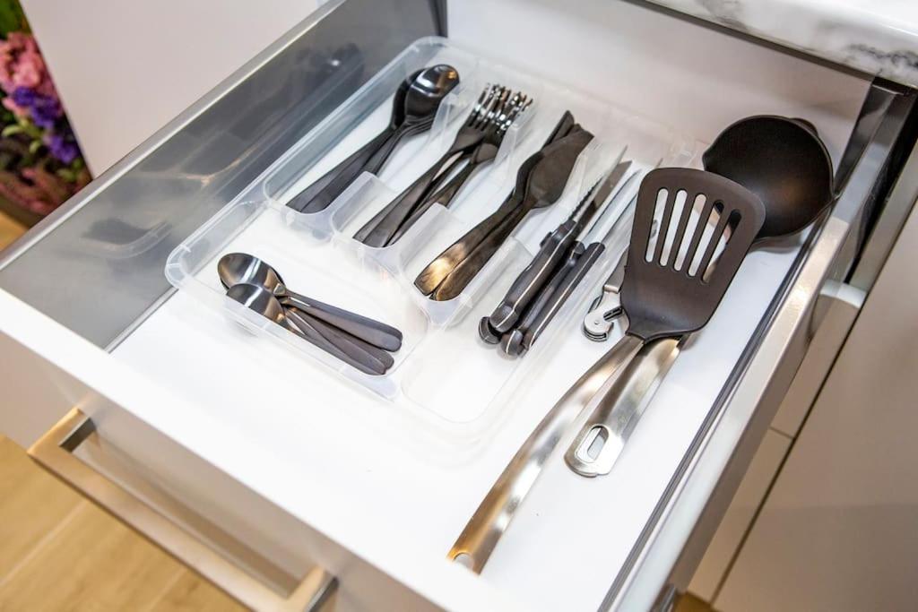Studio Apartment With All Amenities In Kolonaki Athen Eksteriør bilde
