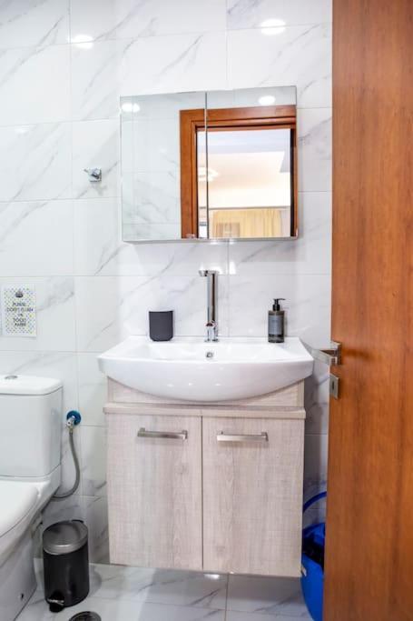 Studio Apartment With All Amenities In Kolonaki Athen Eksteriør bilde